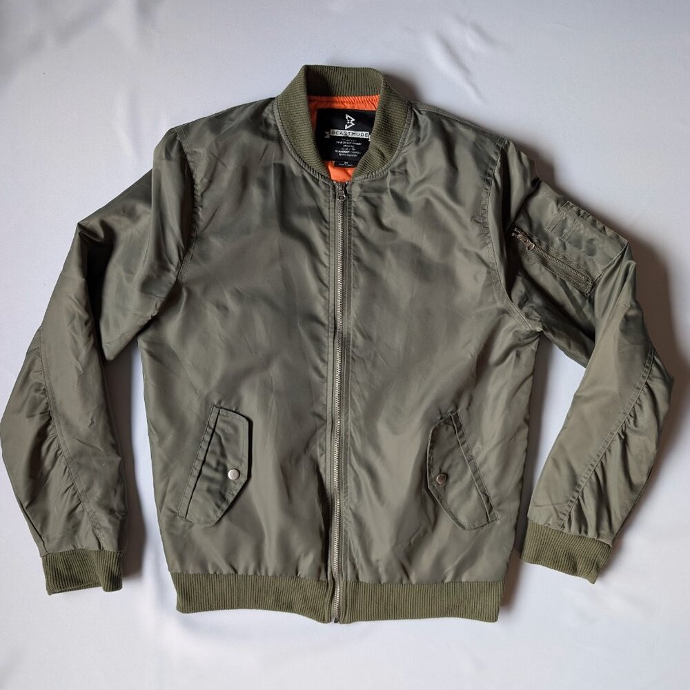 Beast Mode Marshawn Lynch Bomber Jacket Army Military Green Nylon w Gold Logo M